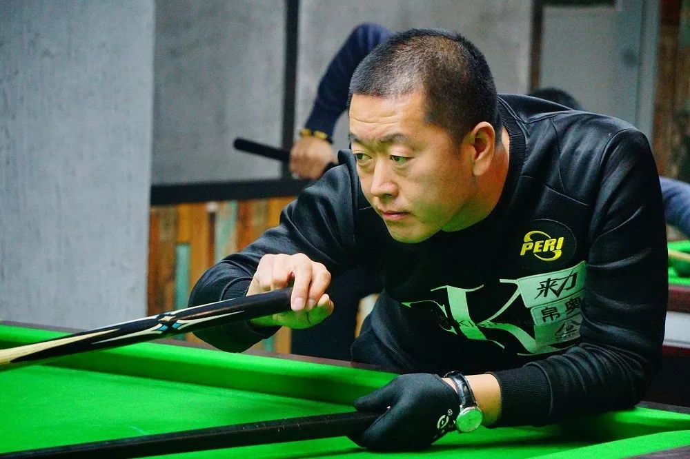 勒沃库森的 勒沃库森的